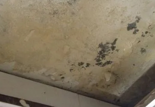 易门阳台漏水维修公司分享下易门卫生间渗水维修需要注意哪些问题。